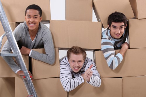 Moving van service for homes in Enfield